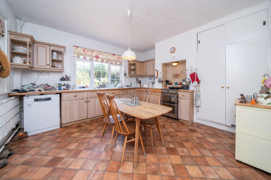 Kitchen- click for photo gallery